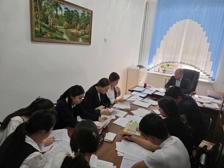 Алтын белгі және Үздік аттестат үміткерлерінен ҰБТ-ге дайындық мақсатында сынама тест алынды